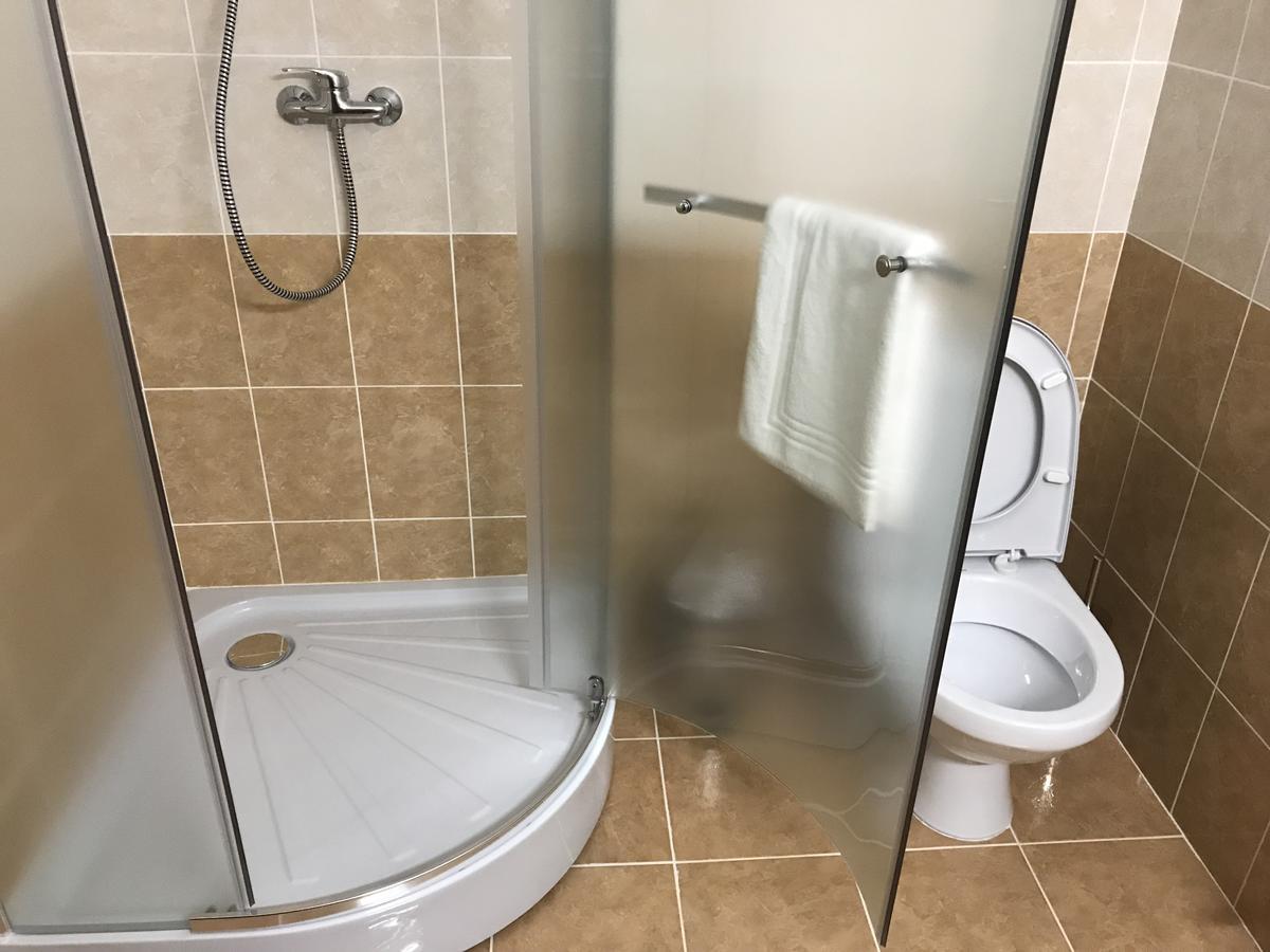 Pensiunea Granada Covasna Luaran gambar