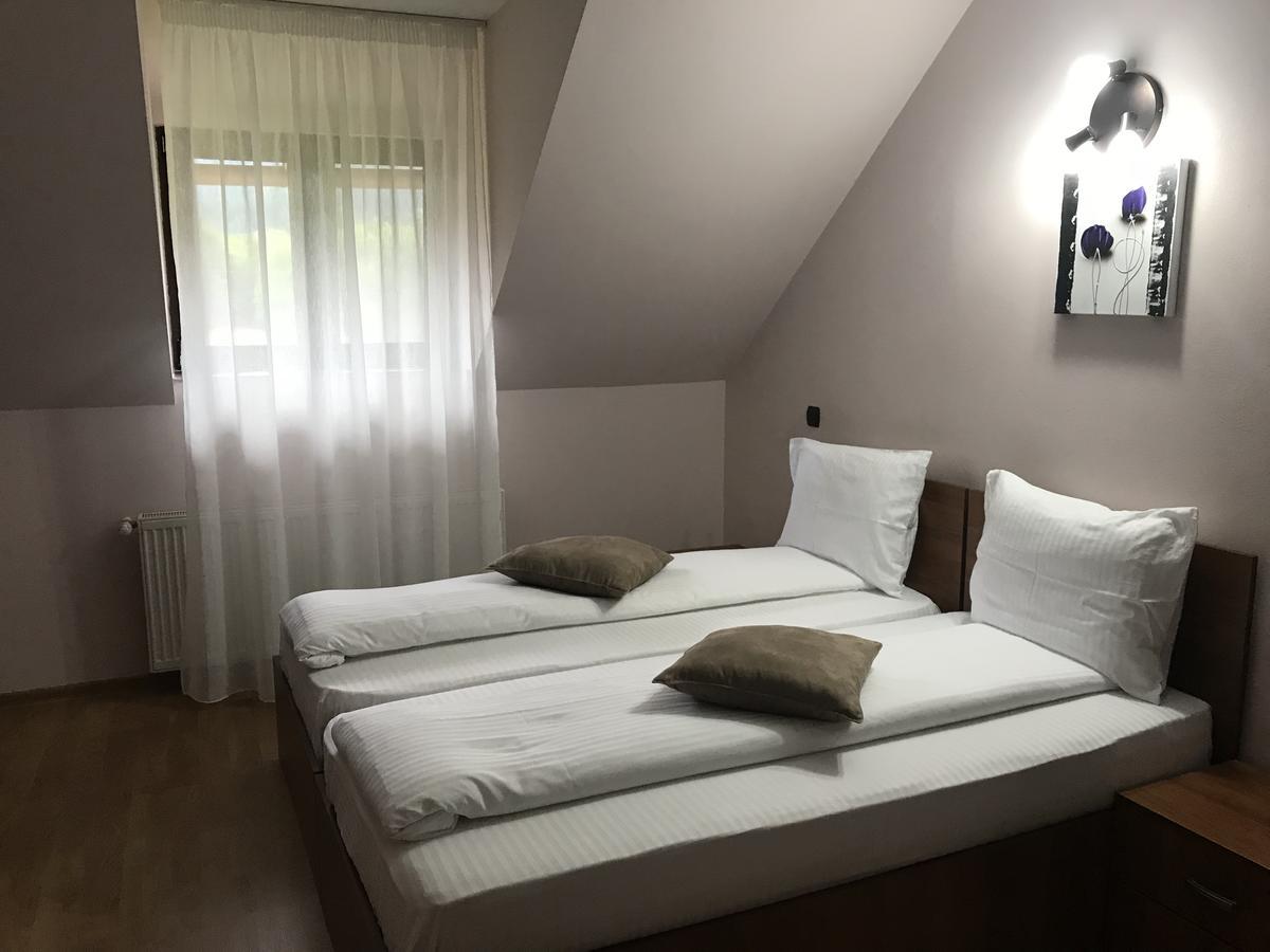 Pensiunea Granada Covasna Luaran gambar